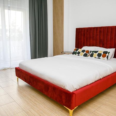 Color Apartments Corneliu Coposu No3 Бухарест Экстерьер фото