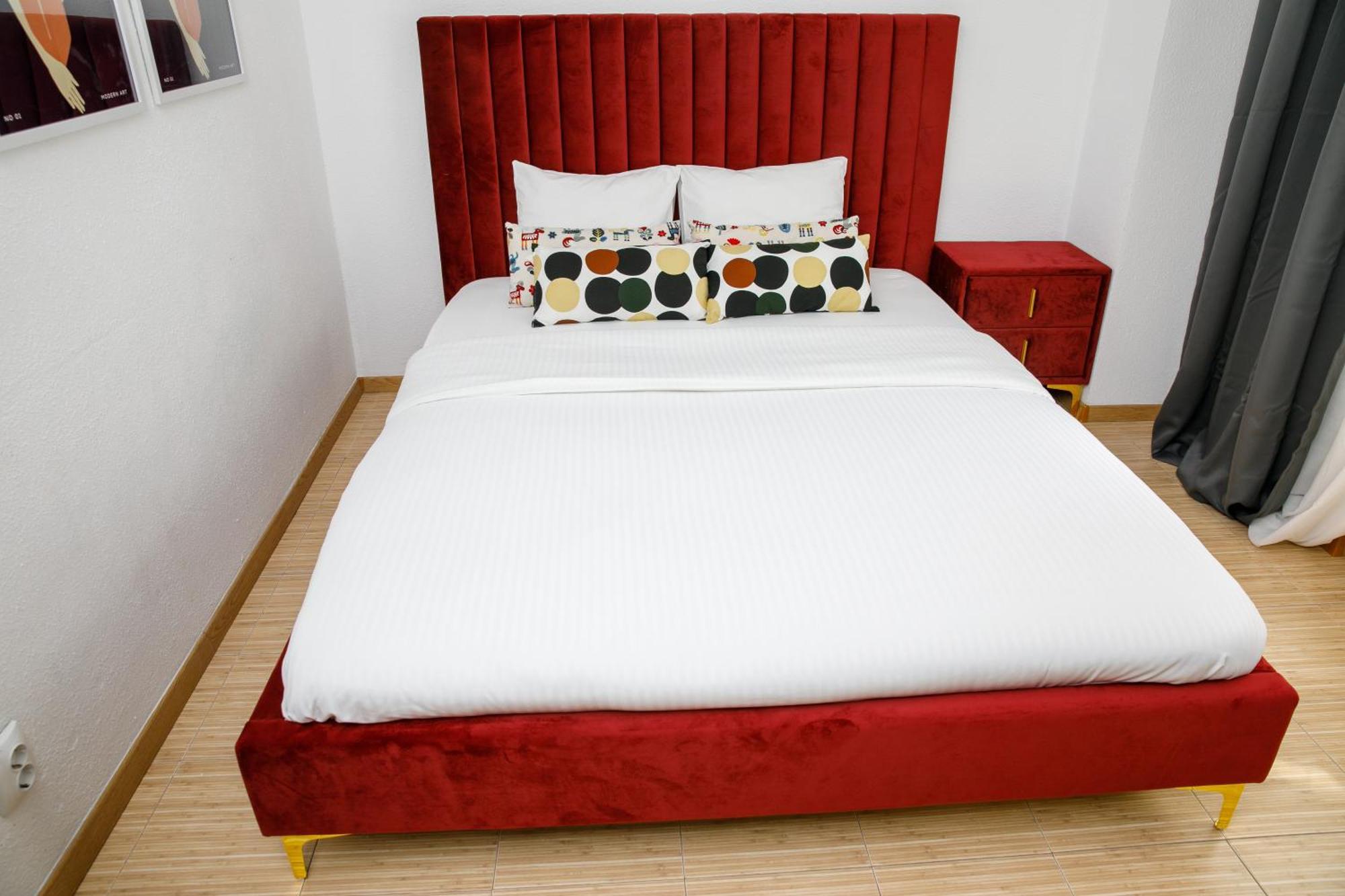 Color Apartments Corneliu Coposu No3 Бухарест Экстерьер фото