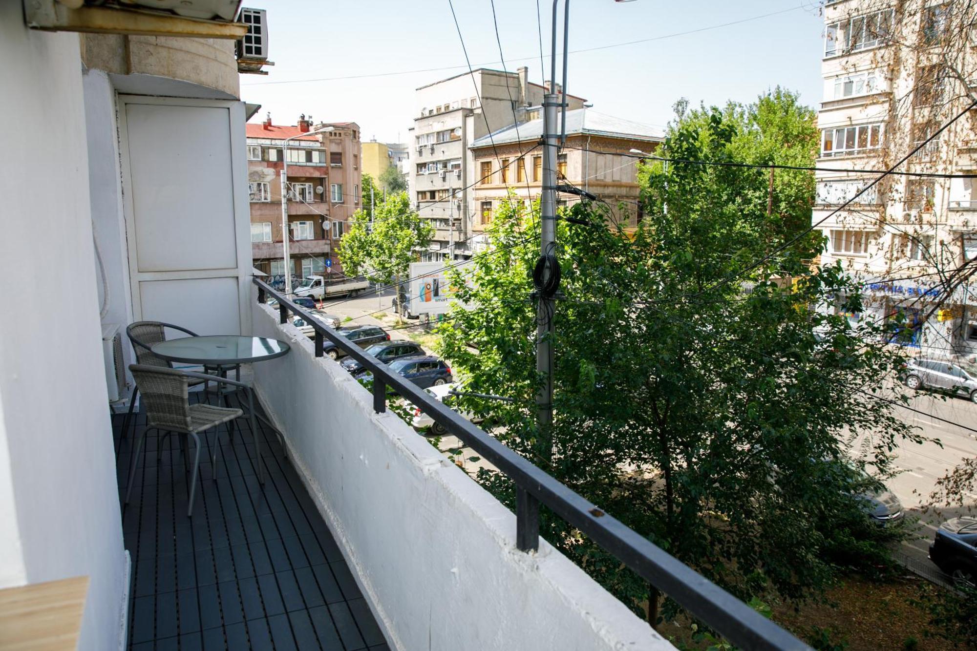 Color Apartments Corneliu Coposu No3 Бухарест Экстерьер фото