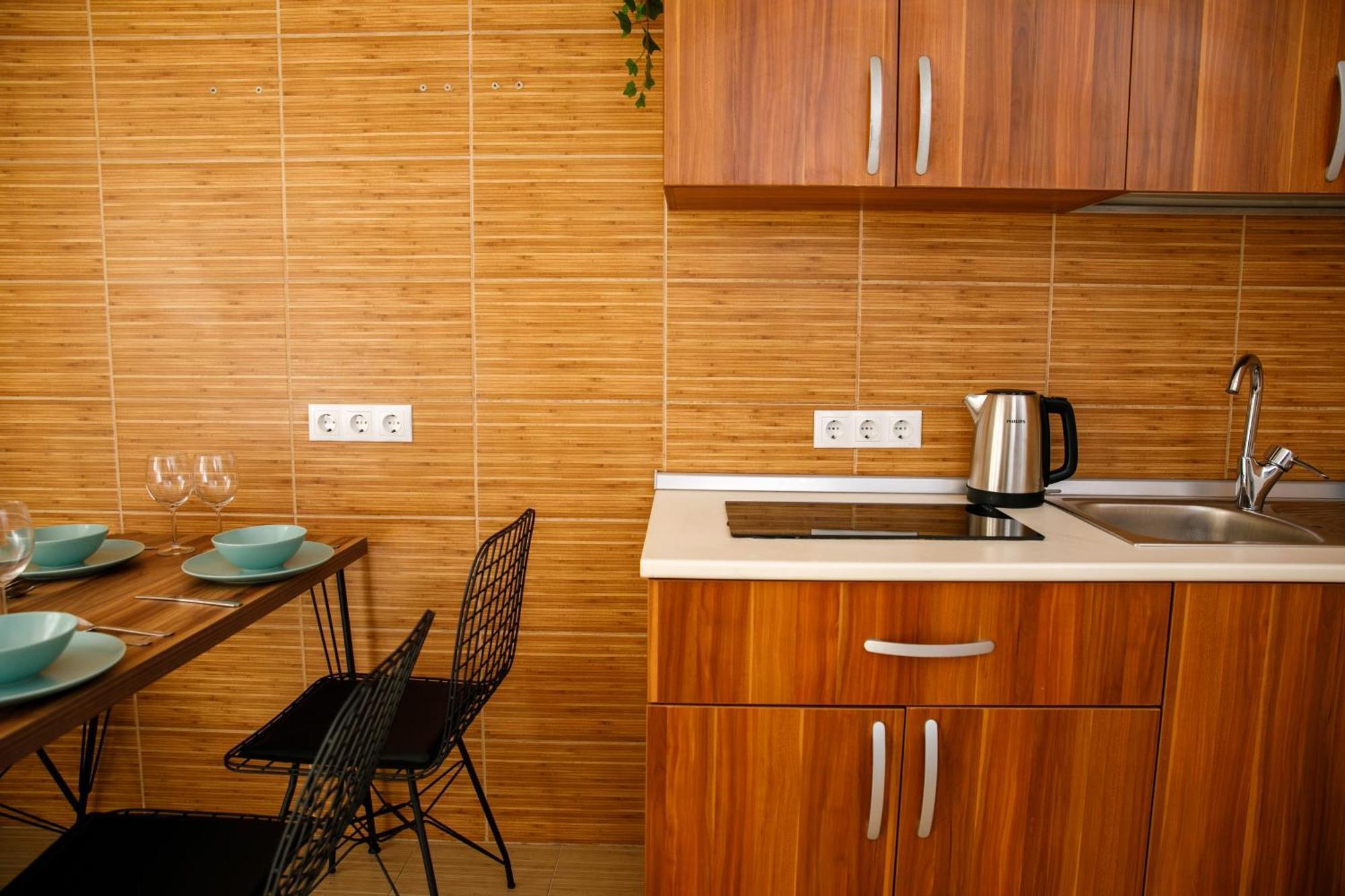Color Apartments Corneliu Coposu No3 Бухарест Экстерьер фото